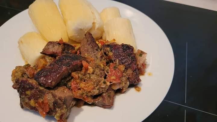 Viande Sautée (Manioc / Pain)